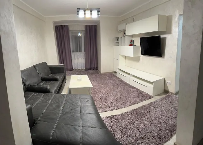 Apartment With 4 Rooms, Center Km Zero Bucharest, 4 Rooms, Minimum 4 Nights
