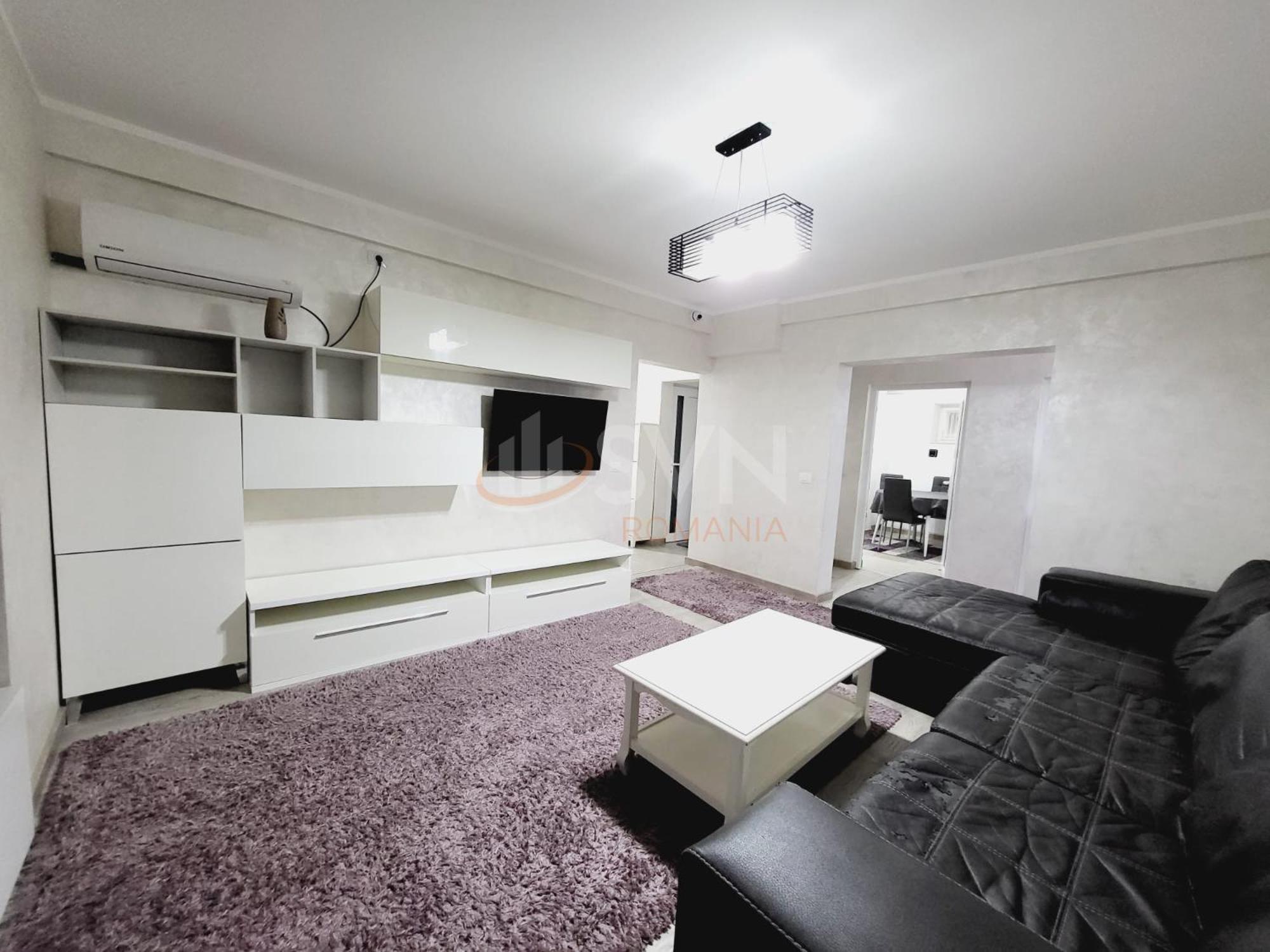 With 4 Rooms, Center Km Zero Bucharest, 4 Rooms, Minimum 4 Nights Apartament